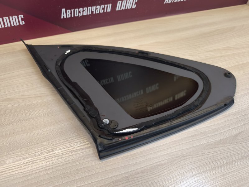 Форточка кузова