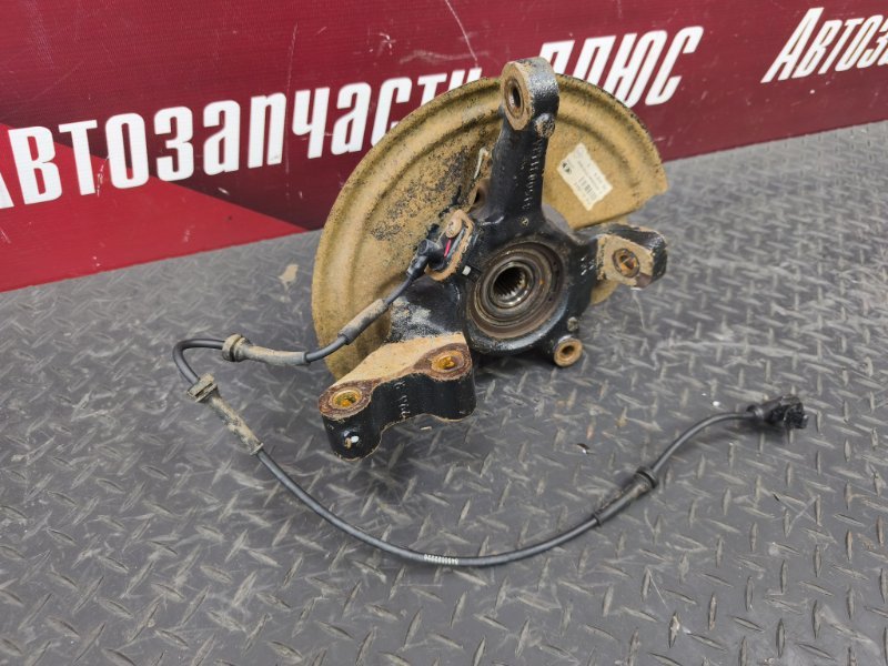 Кулак поворотный