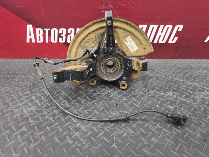 Кулак поворотный