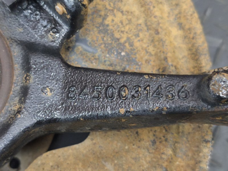 Кулак поворотный