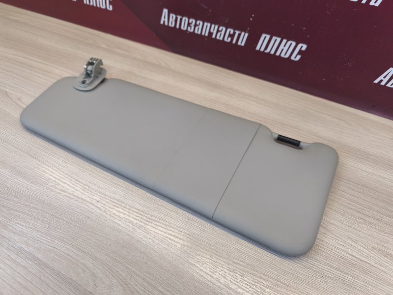 Козырек солнцезащитный