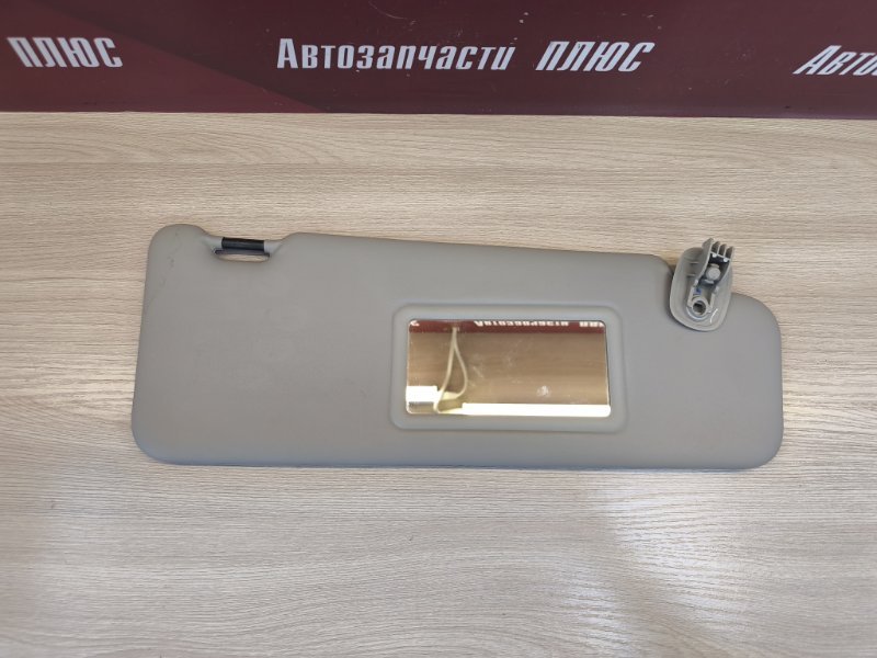 Козырек солнцезащитный