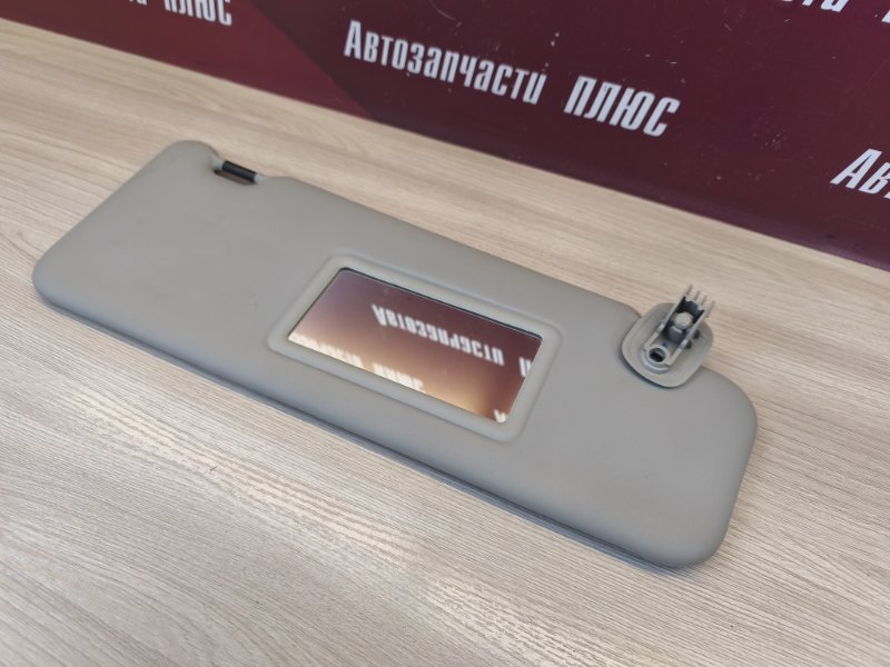 Козырек солнцезащитный