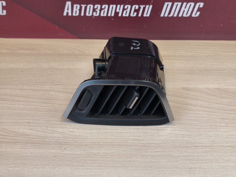 Воздушный дефлектор салона