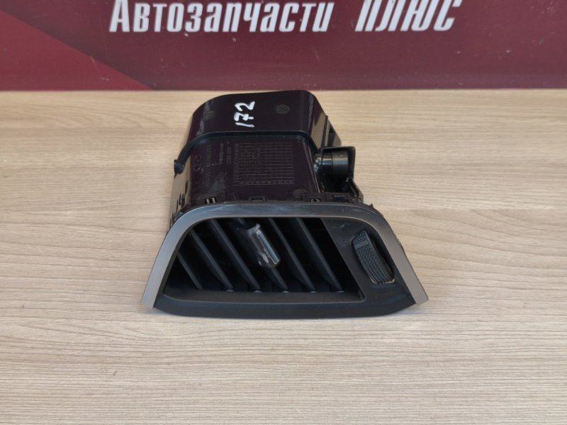 Воздушный дефлектор салона