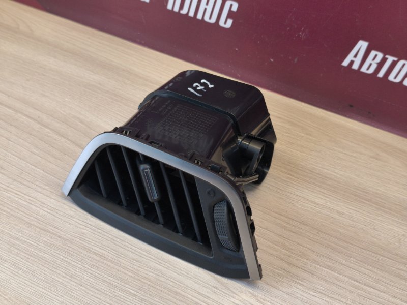 Воздушный дефлектор салона