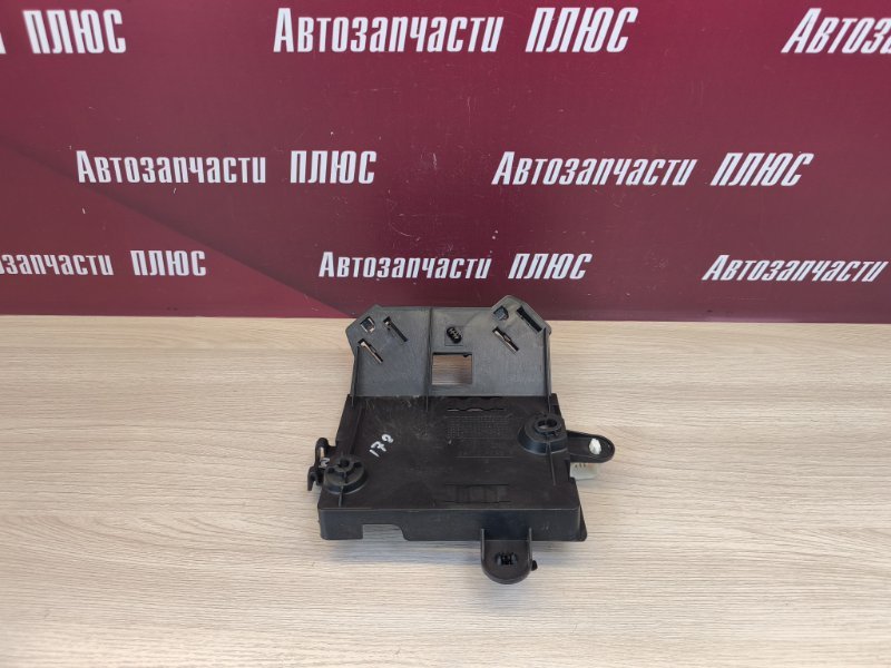 Кронштейн блока комфорта