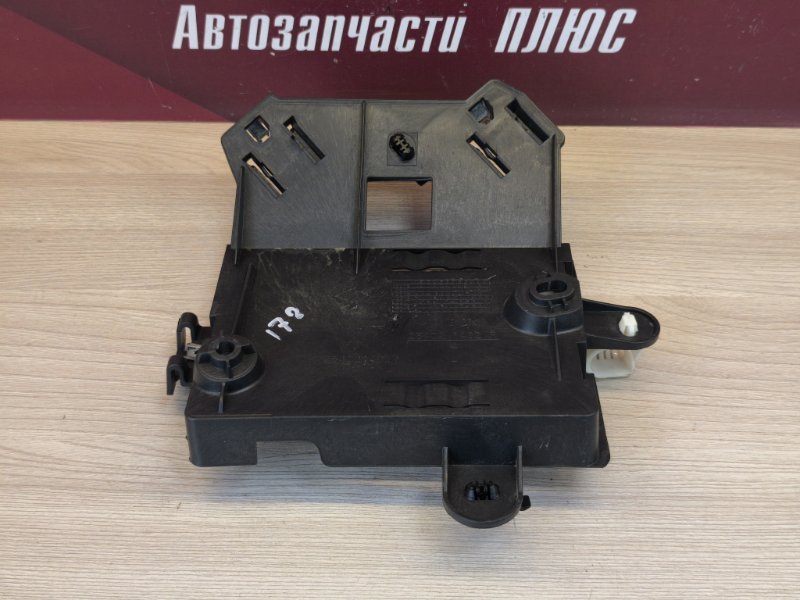 Кронштейн блока комфорта