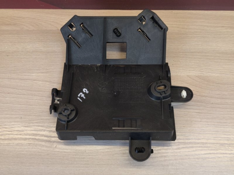 Кронштейн блока комфорта