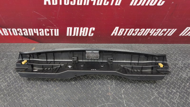 Накладка багажника