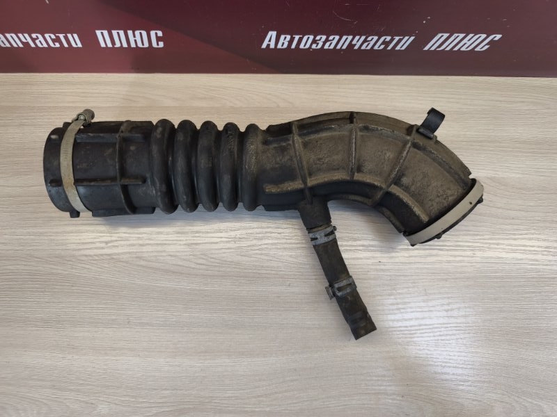 Патрубок воздушного фильтра