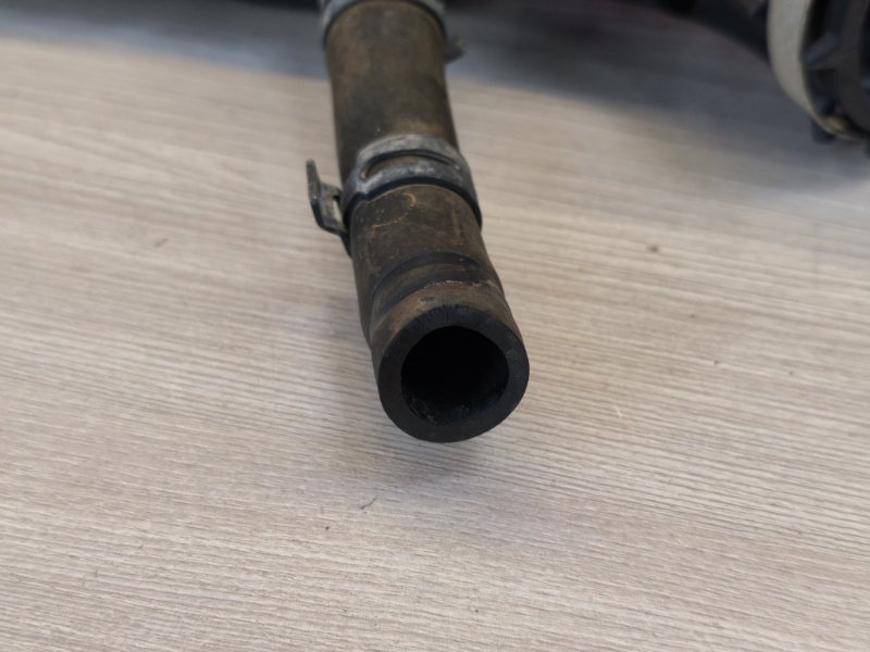 Патрубок воздушного фильтра