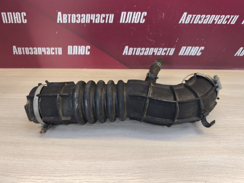 Патрубок воздушного фильтра