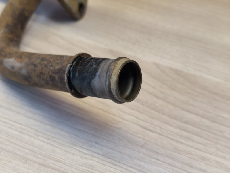 Трубка системы охлаждения