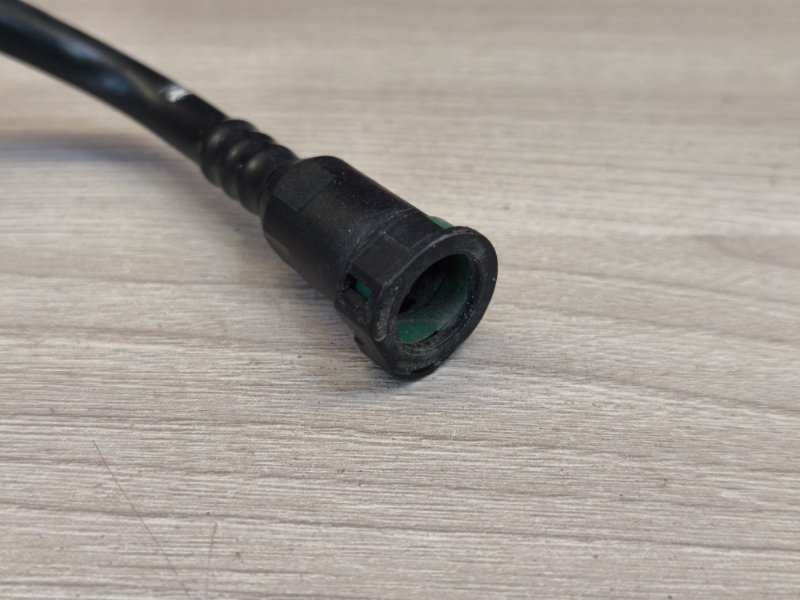 Трубка топливная