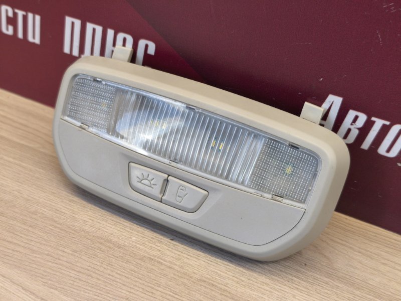 плафон освещения салона