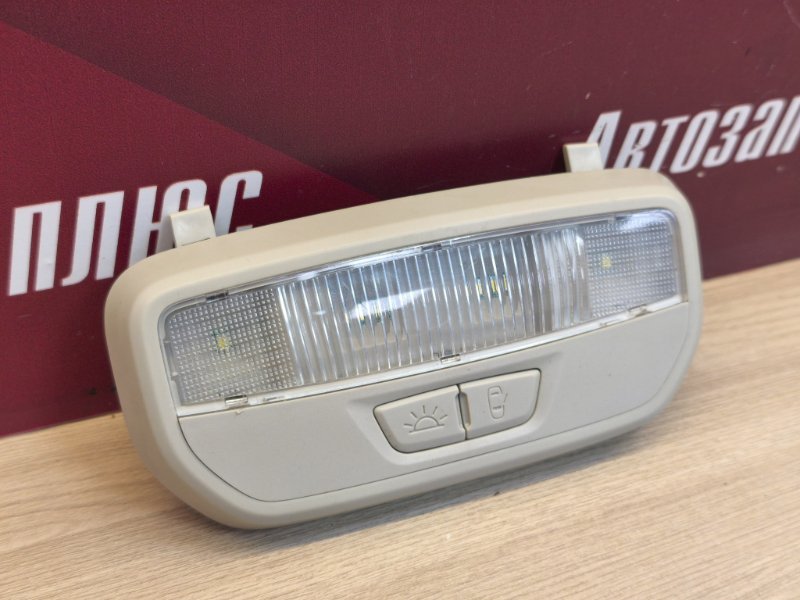 плафон освещения салона