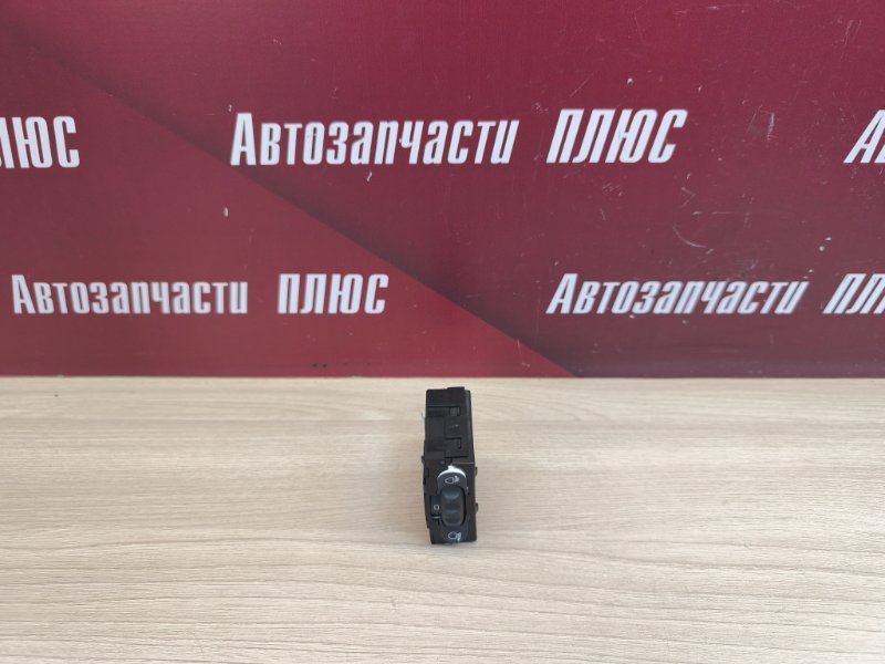 Кнопка корректора фар