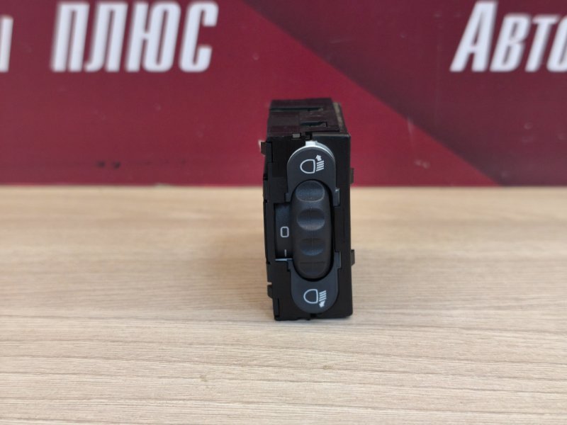 Кнопка корректора фар