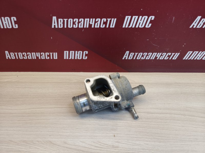 Термостат с корпусом