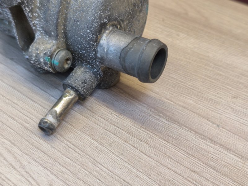 Термостат с корпусом