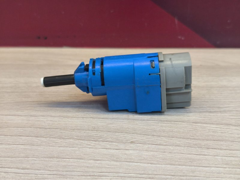 Датчик педали сцепления