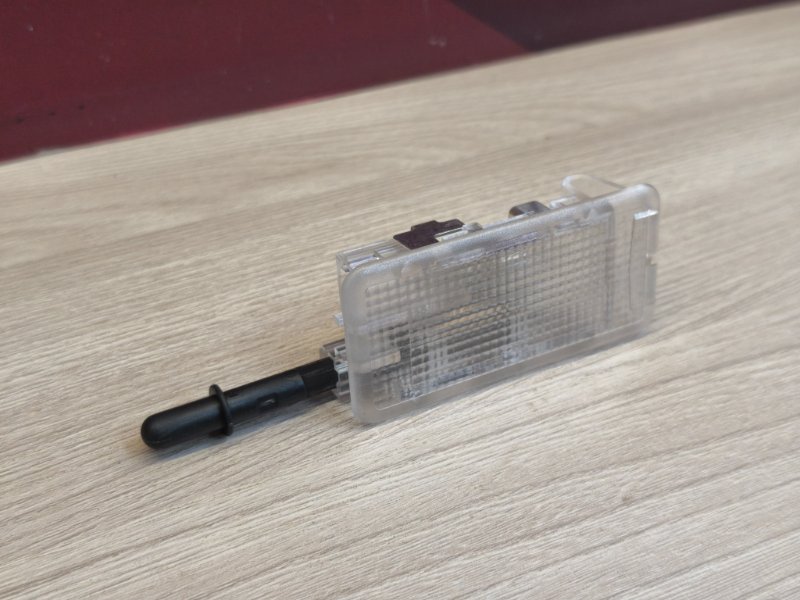 Плафон подсветки багажника