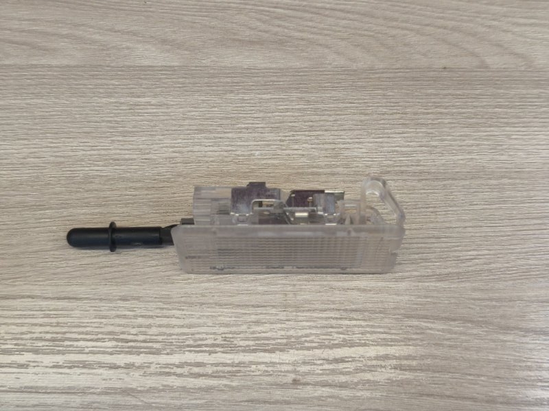 Плафон подсветки багажника