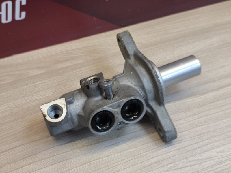 Главный тормозной цилиндр