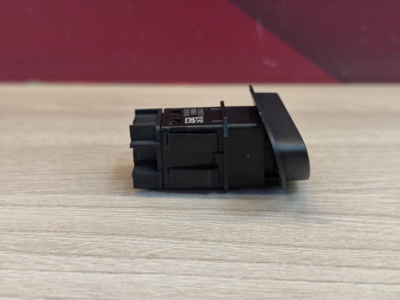 Кнопка аварийной сигнализации