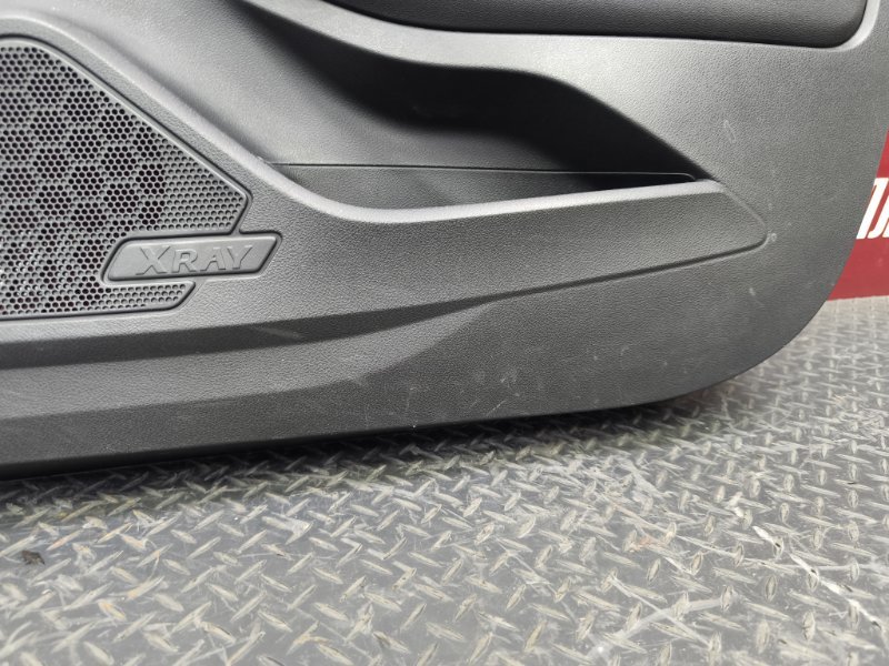 Обшивка боковой двери