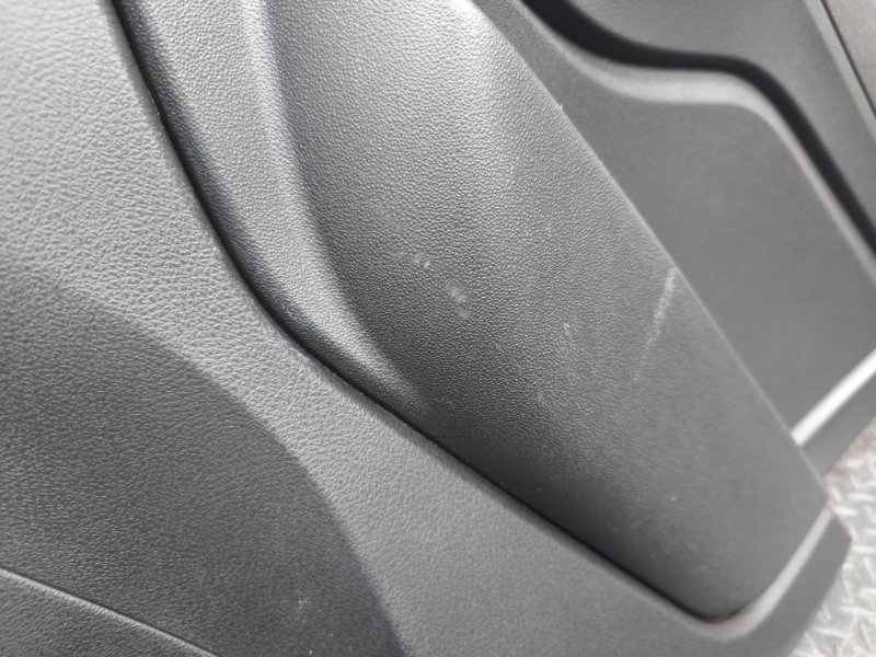 Обшивка боковой двери