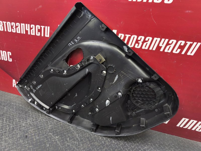 Обшивка боковой двери