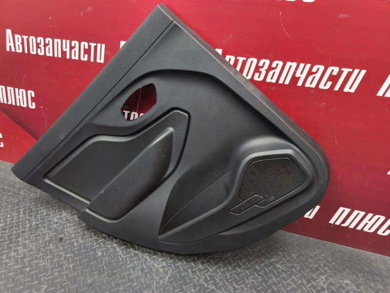 Обшивка боковой двери