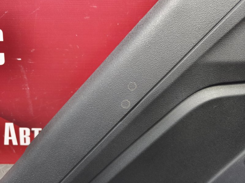 Обшивка боковой двери