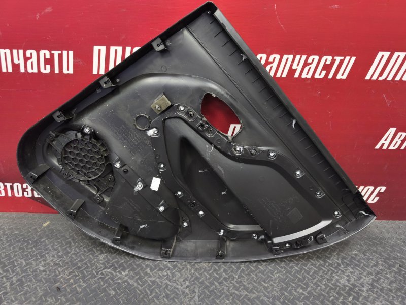 Обшивка боковой двери