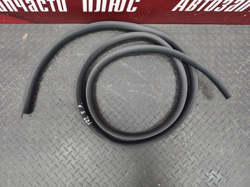 Уплотнитель проема      двери