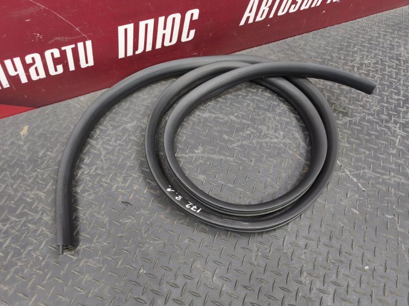 Уплотнитель проема      двери