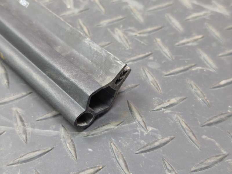 Уплотнитель жабо