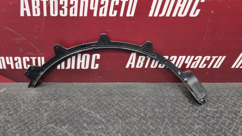 Кронштейн молдинга крыла