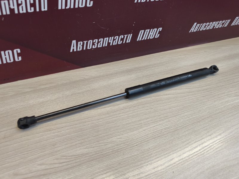 Амортизатор багажника