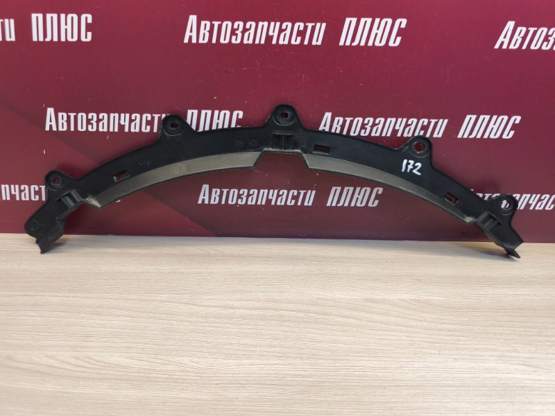 Кронштейн молдинга крыла