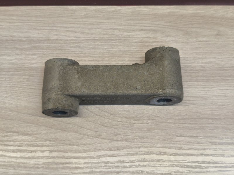 Кронштейн опоры двигателя