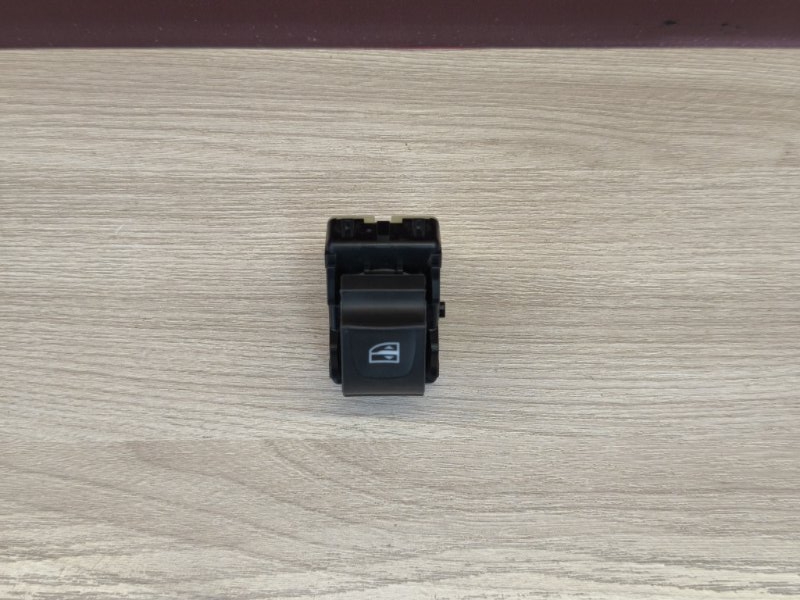 Кнопка стеклоподъемника