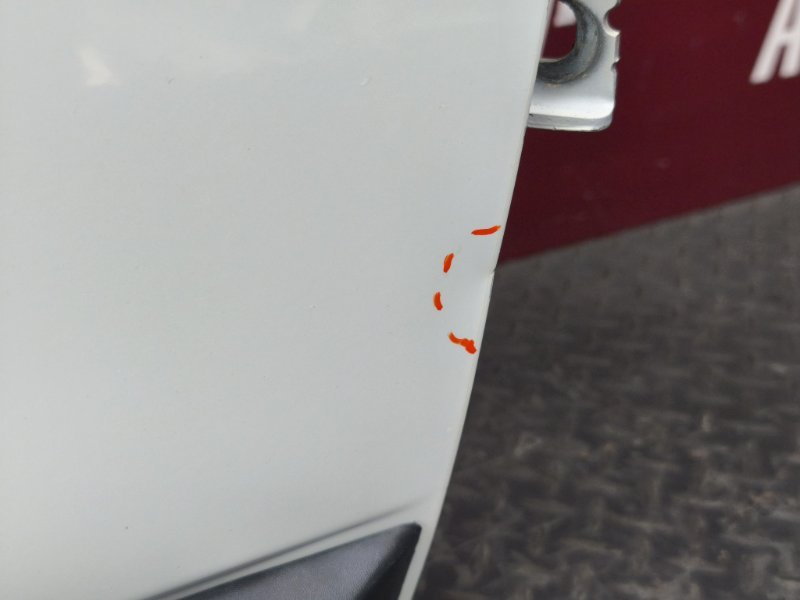 Дверь боковая