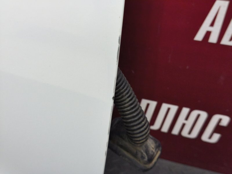 Дверь боковая