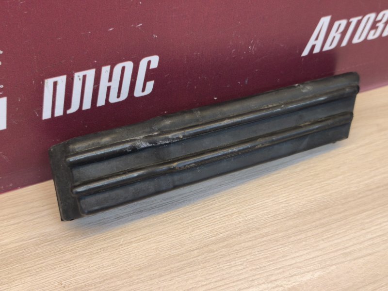 Уплотнитель жабо