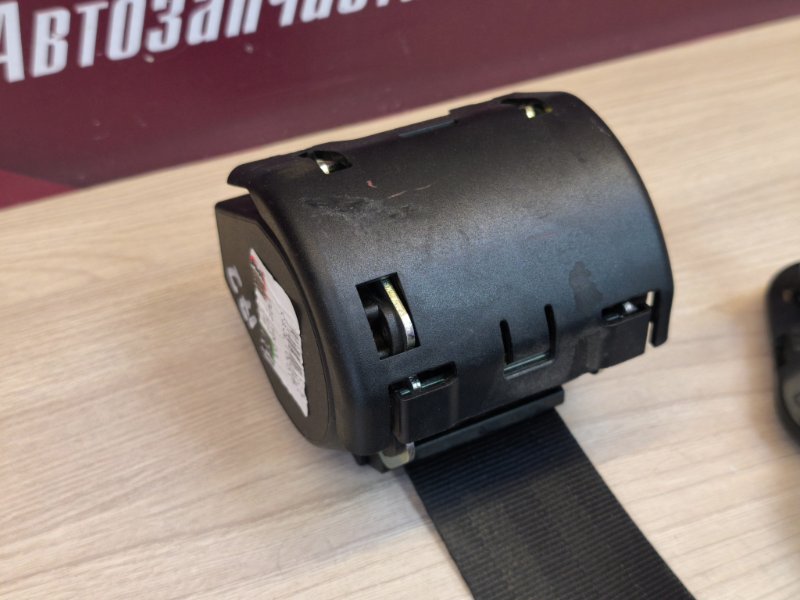 Ремень безопасности