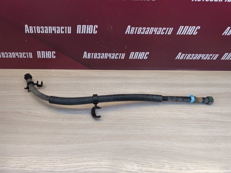 Трубка топливная