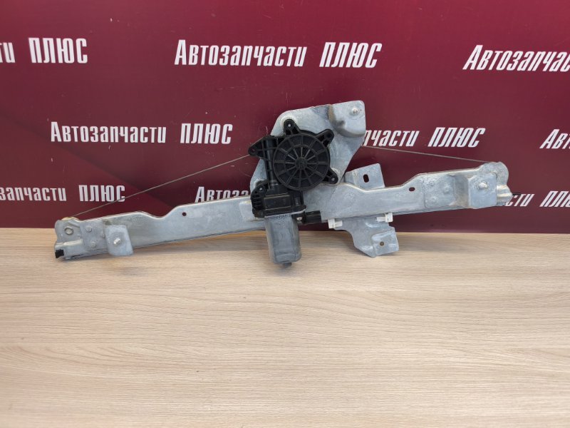 Стеклоподъемник    двери